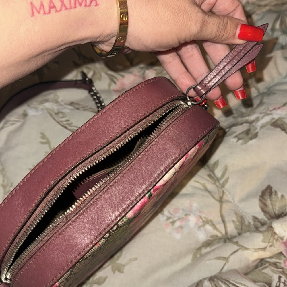 Gucci Supreme Blooms Crossbody - Picture 12 of 12